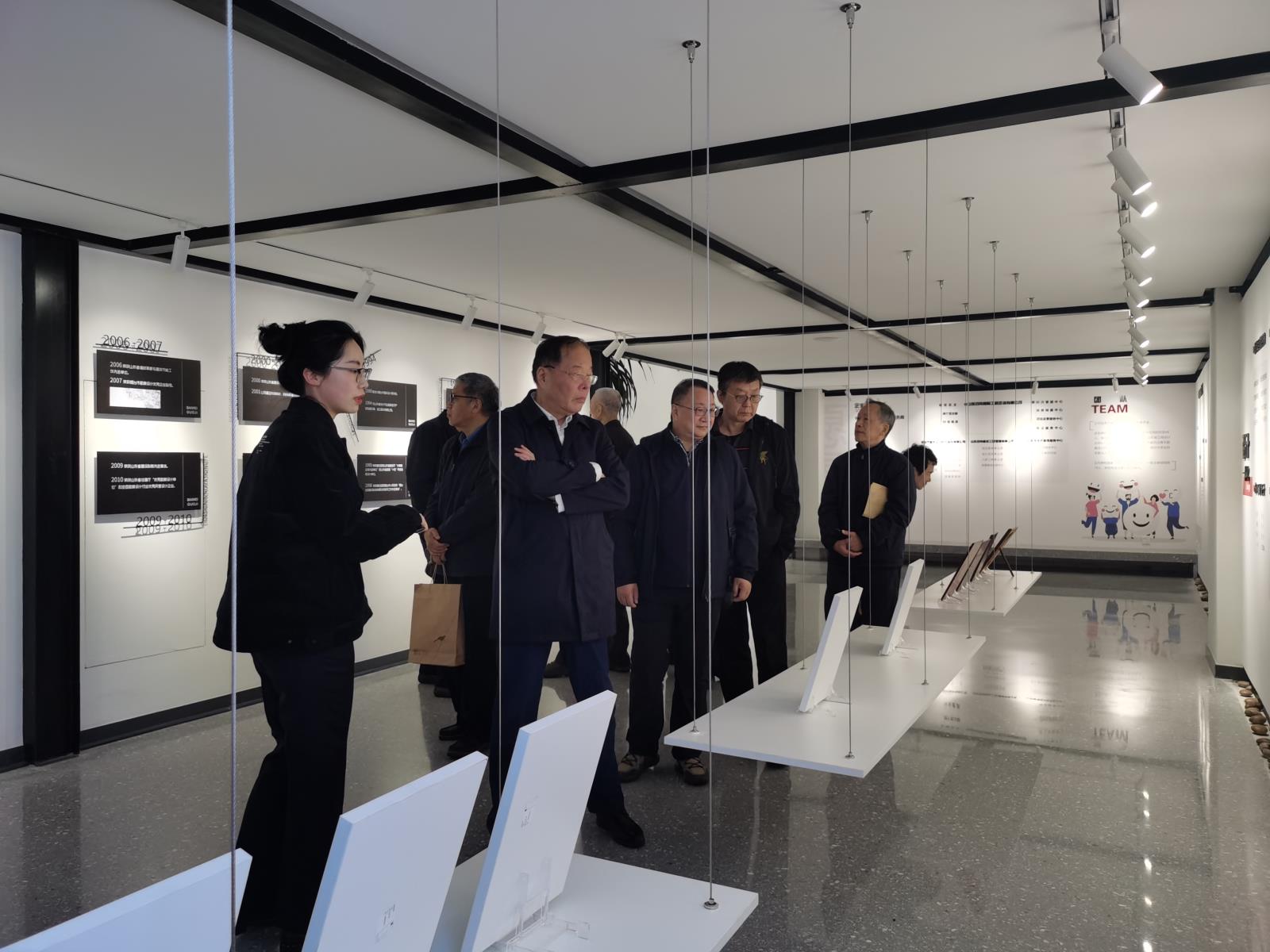 {A05ECB9B-1781-46E2-918E-FE0FA6809838}.jpg {A05ECB9B-1781-46E2-918E-FE0FA6809838}.jpg